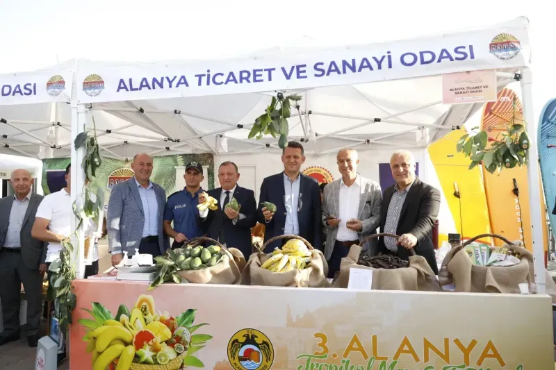 3. Alanya Tropikal Meyve Festivali renkli görüntülerle başladı